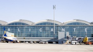 Aeropuerto-Alicante-Elche-AENA_EDIIMA20130816_0360_13[1]