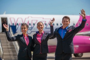 Wizzair_cabin-crew[1]