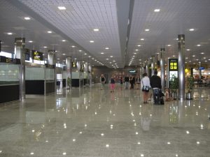 Instalaciones-del-Aeropuerto-de-Reus[1]